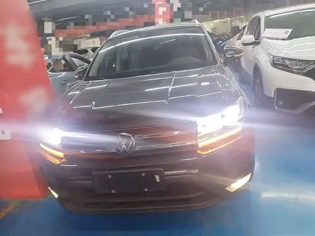 Volkswagen Tharu — Фото автомобиля 2