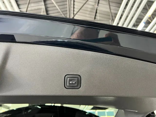 Cadillac XT6 — Фото автомобиля 22