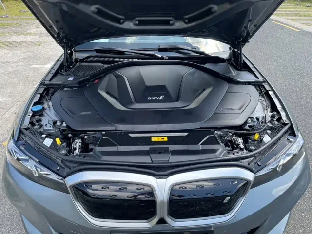 BMW i3 — Фото автомобиля 26
