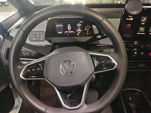 Volkswagen ID.3 — Фото автомобиля 10