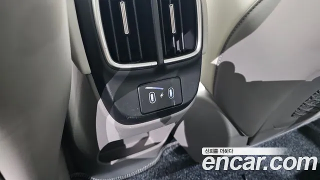 Hyundai Ioniq6 — Фото автомобиля 28