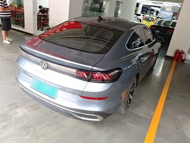 Volkswagen Lamando — Фото автомобиля 6
