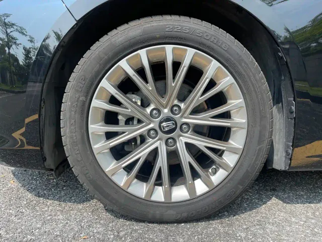 Bestune B70 — Фото автомобиля 20