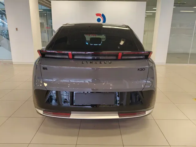 Lynk & Co Z20 — Фото автомобиля 28