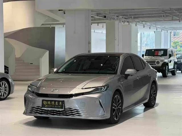 Фотография автомобиля — Toyota Camry