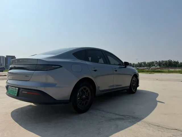 BYD Seal 05 DM-i — Фото автомобиля 7