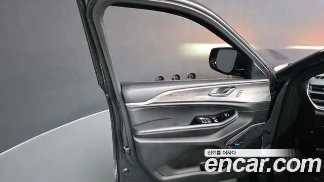 Jeep Cherokee WL — Фото автомобиля 13