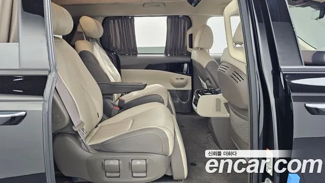 Kia Carnival 4th Gen — Фото автомобиля 12