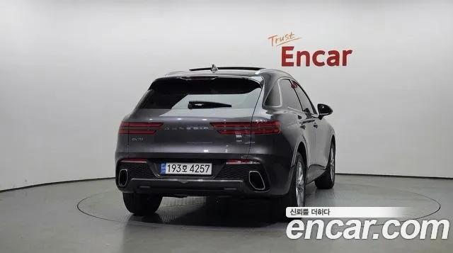 Genesis GV70 — Фото автомобиля 4