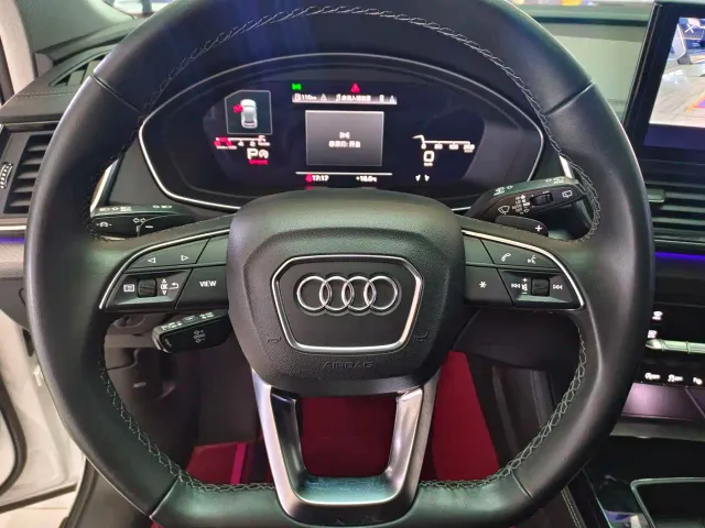 Audi Q5L — Фото автомобиля 7