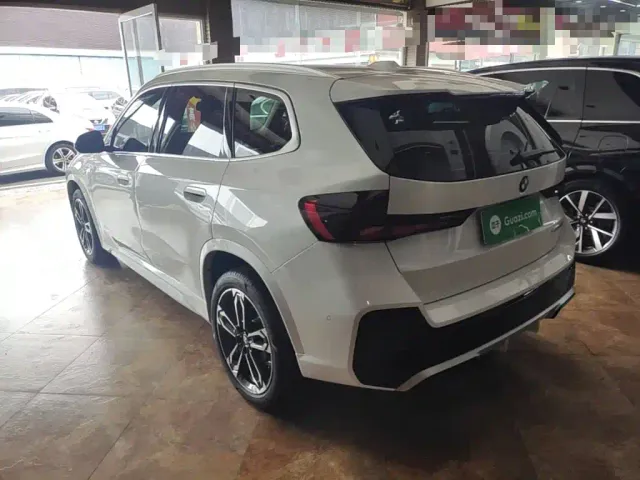 BMW X1 — Фото автомобиля 4
