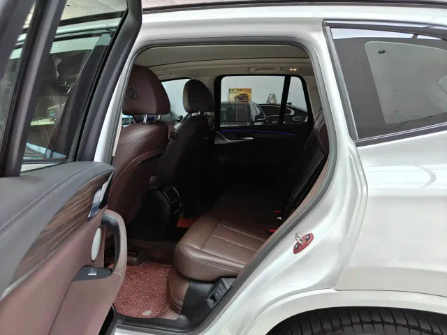 BMW X3 — Фото автомобиля 6