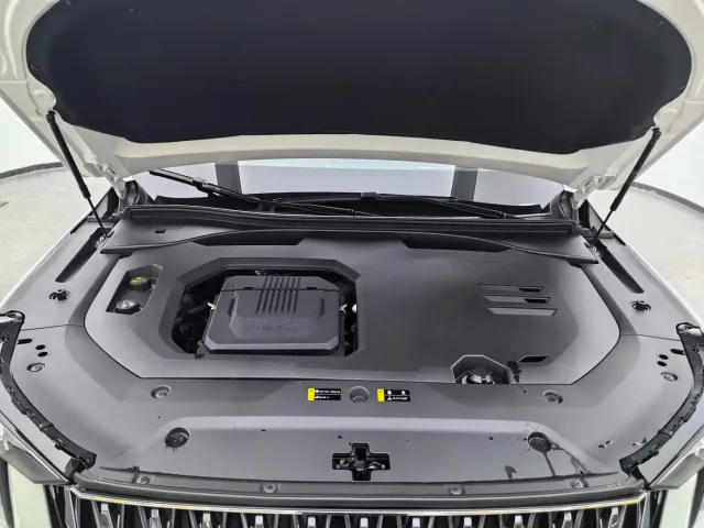 GAC Trumpchi GS8 — Фото автомобиля 11