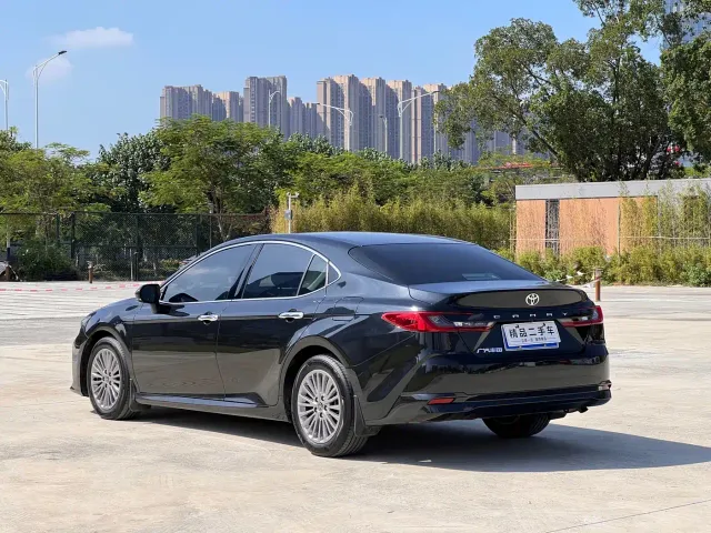 Toyota Camry — Фото автомобиля 4
