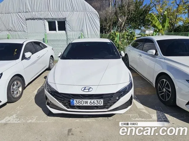 Hyundai Avante — Фото автомобиля 2