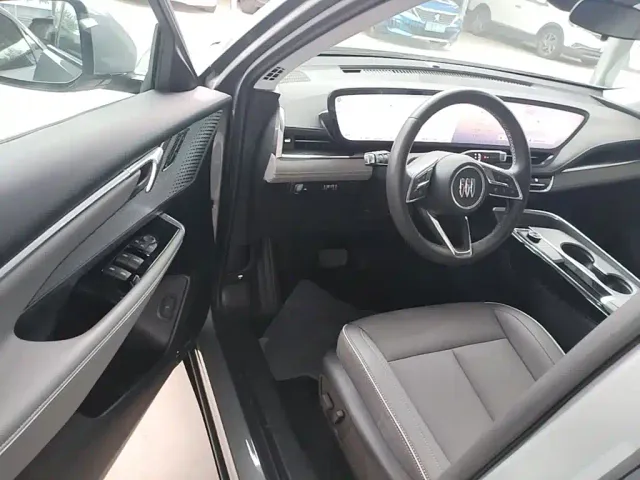 Buick E5 — Фото автомобиля 15