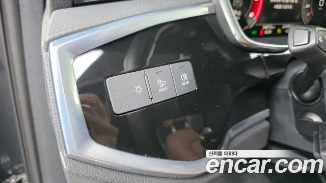 Audi Q3 35 TDI quattro Premium — Фото автомобиля 14