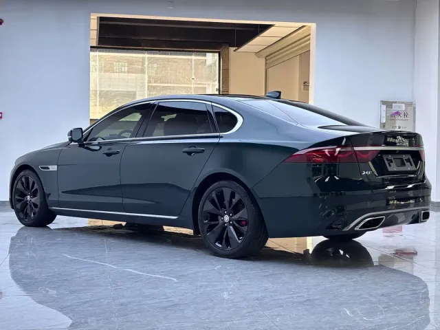 Jaguar XFL — Фото автомобиля 19