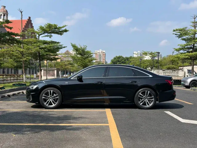 Audi A6L — Фото автомобиля 5