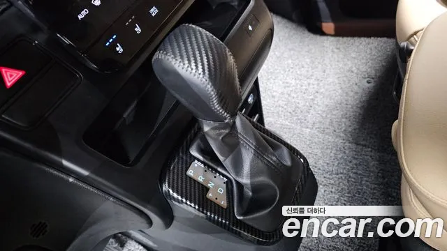 Hyundai Staria Staria L3.5 Tourer 11 мест — Фото автомобиля 5