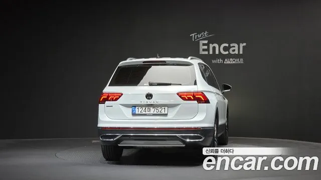 Volkswagen Tiguan — Фото автомобиля 4
