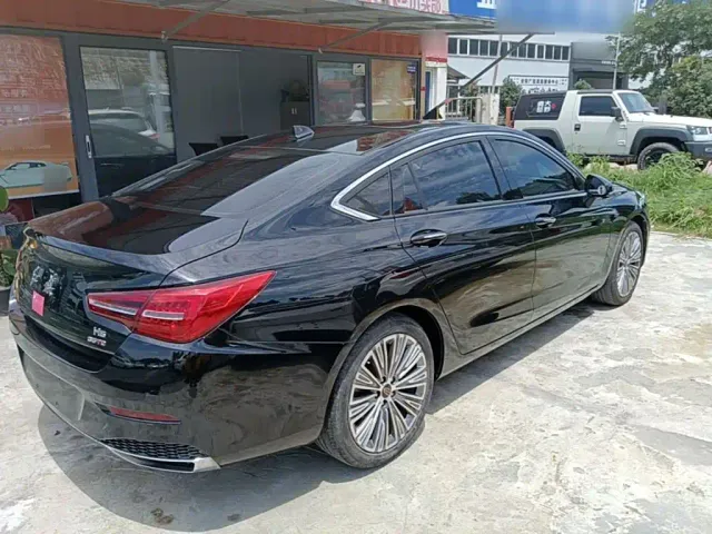 Hongqi H5 — Фото автомобиля 6