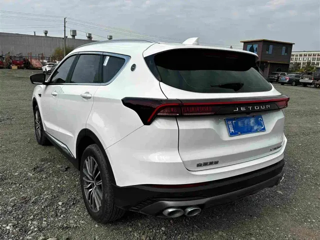 Jetour X70 Plus — Фото автомобиля 11