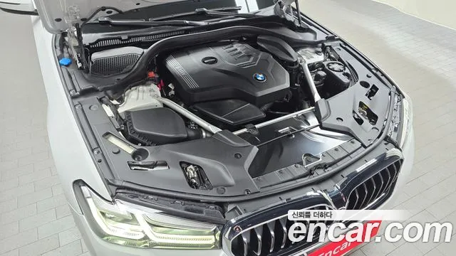 BMW 5 Series G30 — Фото автомобиля 9