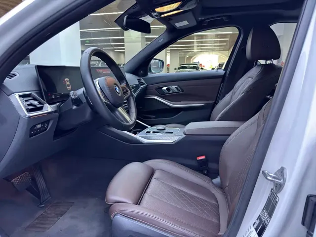 BMW 3 Series — Фото автомобиля 13