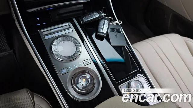Genesis GV80 — Фото автомобиля 12