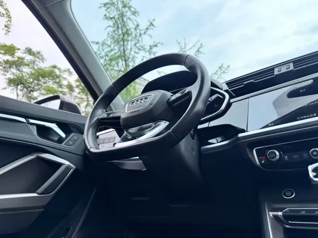 Audi Q3 — Фото автомобиля 18