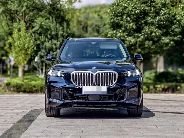 BMW X5 — Фото автомобиля 2