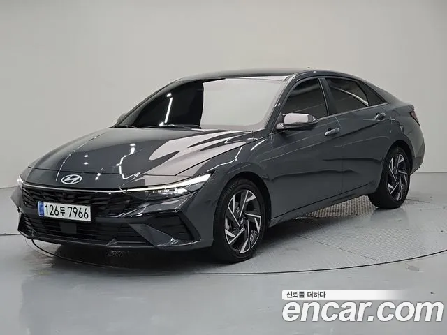 Фотография автомобиля — Hyundai Avante CN7