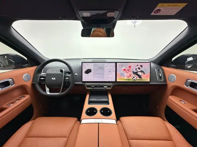 Li Auto L8 — Фото автомобиля 21