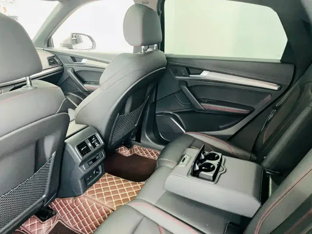 Audi Audi Q5L Sportback 2022 40 TFSI RS Kit Speed Edition — Фото автомобиля 9