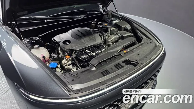 Hyundai Grandeur Grandeur (GN7) 2.5 Бензин 2WD — Фото автомобиля 6