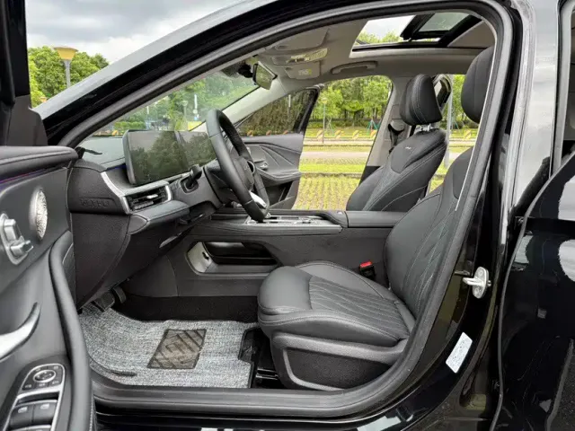 Chery Arrizo 8 — Фото автомобиля 5