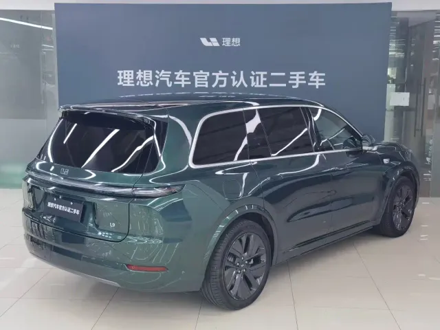 Li Auto L9 — Фото автомобиля 9