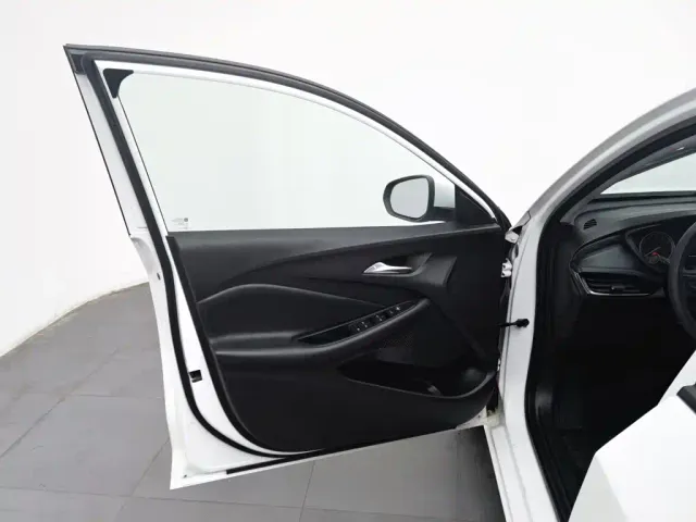 Buick Verano — Фото автомобиля 8
