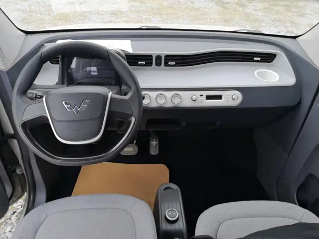 Wuling Hongguang Mini EV — Фото автомобиля 9
