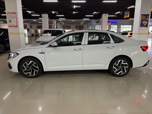 Volkswagen Sagitar — Фото автомобиля 4