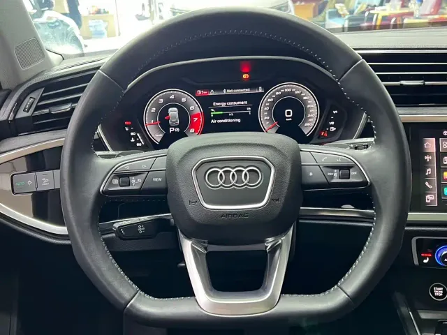 Audi Q3 — Фото автомобиля 10