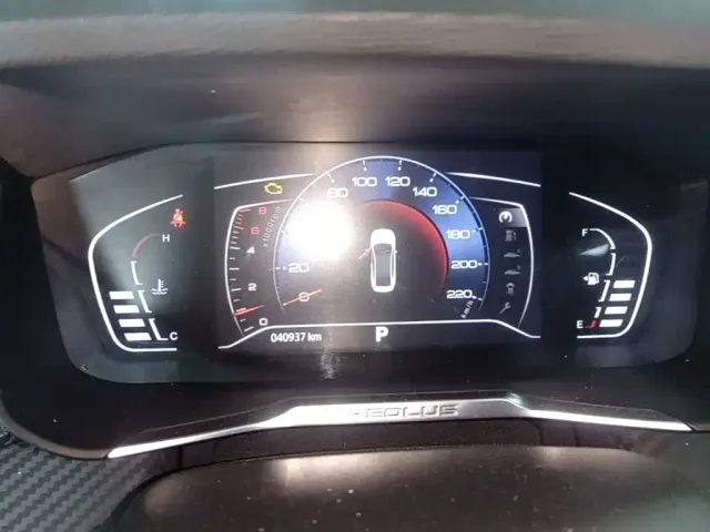 Dongfeng Aeolus Yixuan 2021 230T Auto Shadow Chaser Edition — Фото автомобиля 11