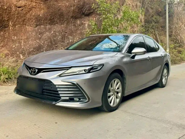 Фотография автомобиля — Toyota Camry