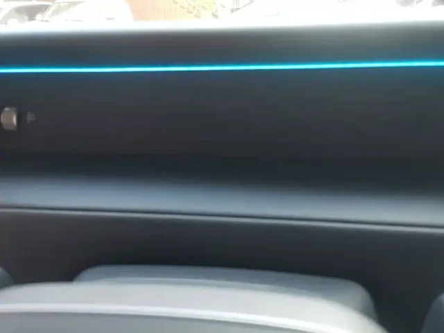 iCAR V23 — Фото автомобиля 14