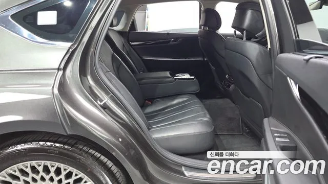 Genesis G80 Бензин 3.5 турбо AWD — Фото автомобиля 12