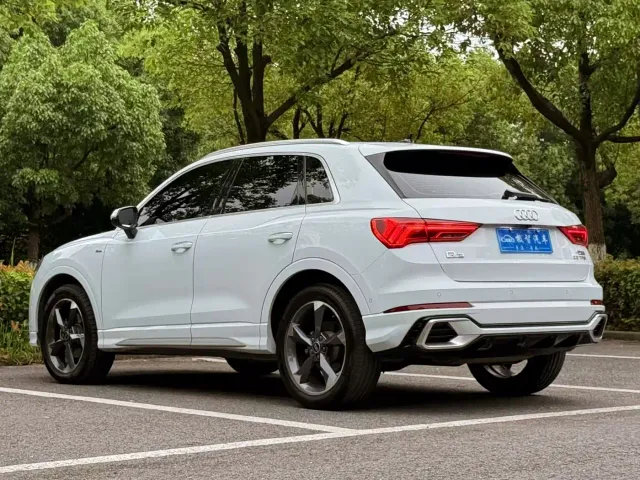 Audi Q3 — Фото автомобиля 7