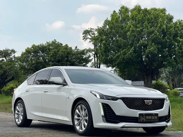 Cadillac CT5 — Фото автомобиля 3