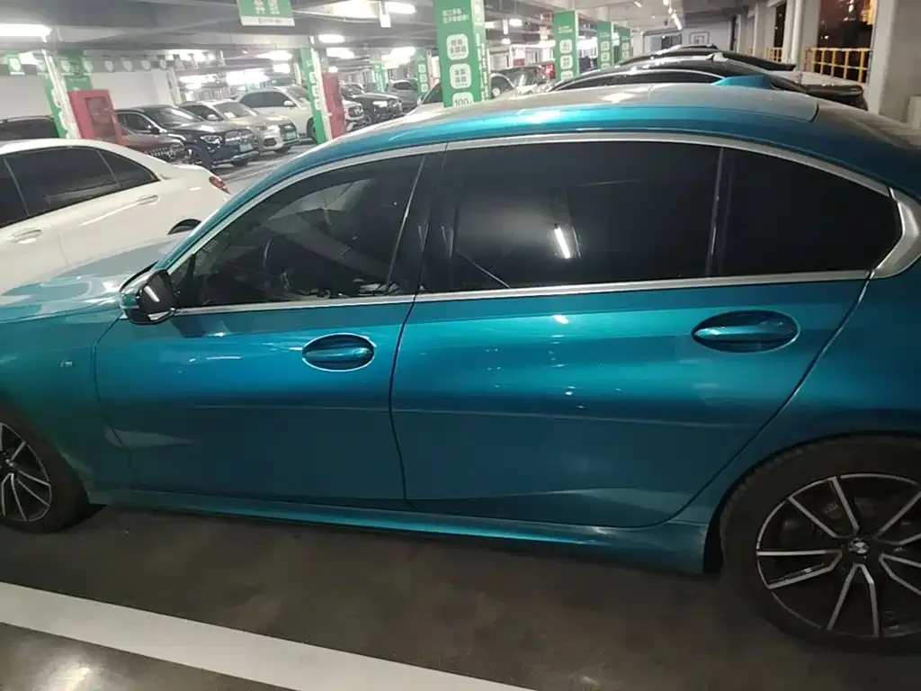 BMW BMW 3 Series 2023 320Li M Sport Package — Фото автомобиля 25
