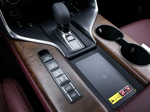 Lexus LX — Фото автомобиля 11